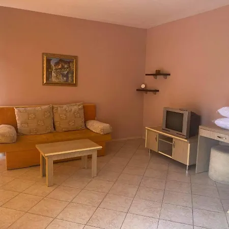 Kamelia Garden 1 Appartement *
